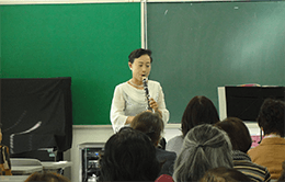 寡婦部 演奏を楽しむ